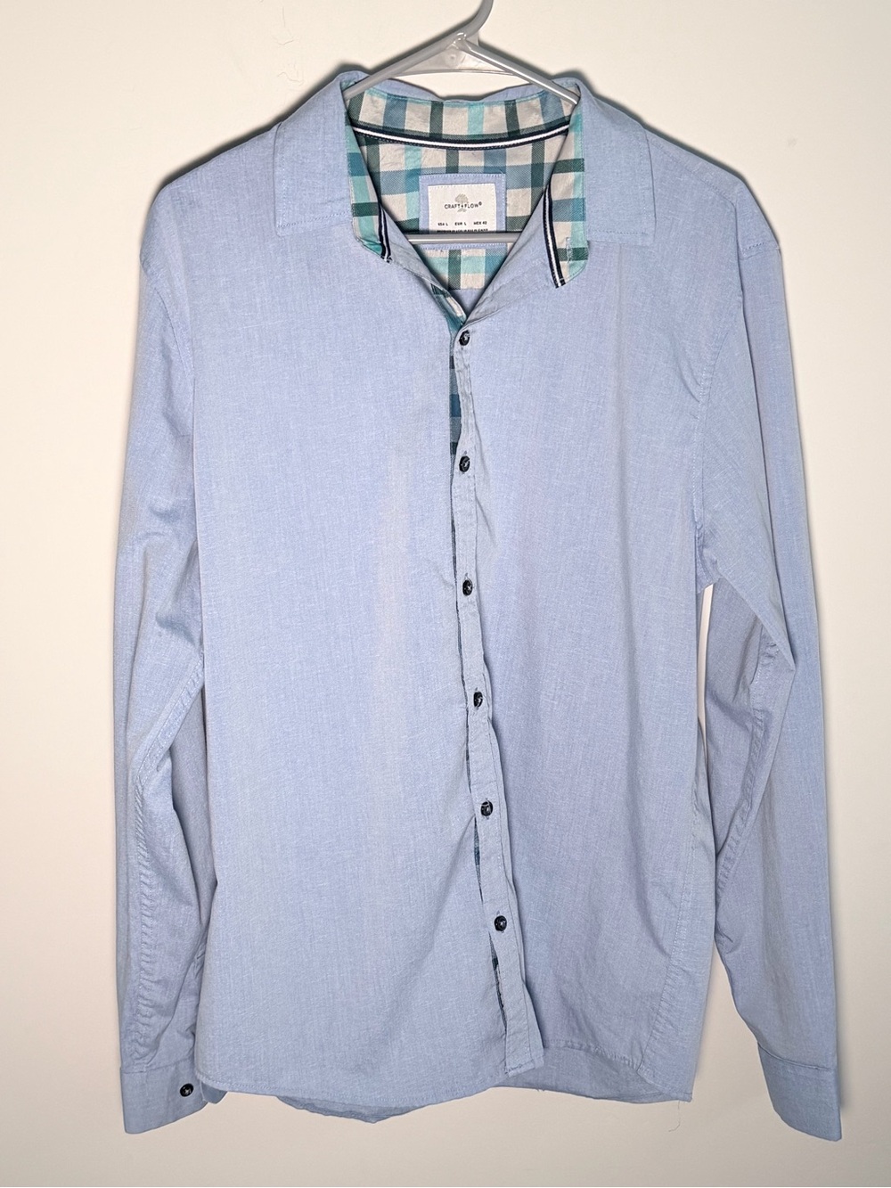 Croft & Barrow Light Blue Long-Sleeve Dress Shirt with Contrast Plaid Collar - Picture 1 of 8